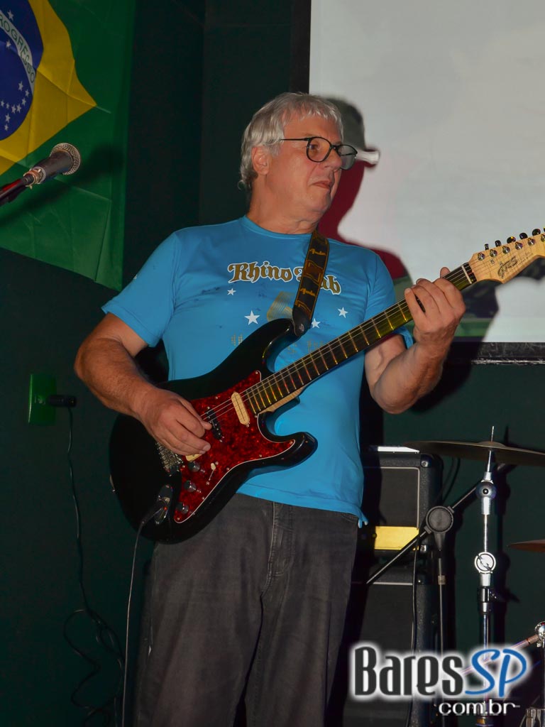 Rhino Pub comemorou aniversário com show da Banda Insônica e convidados Rhino Pub comemorou aniversário com show da Banda Insônica e convidados