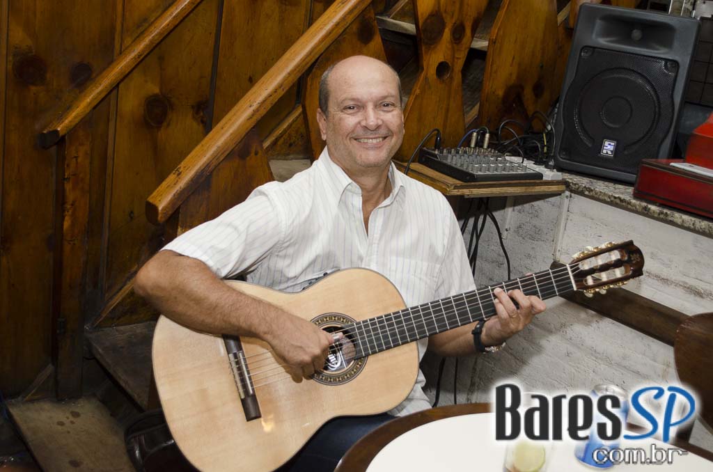 Bar do Alemão promoveu Roda de Samba com Barão do Pandeiro e convidados Bar do Alemão promoveu Roda de Samba com Barão do Pandeiro e convidados