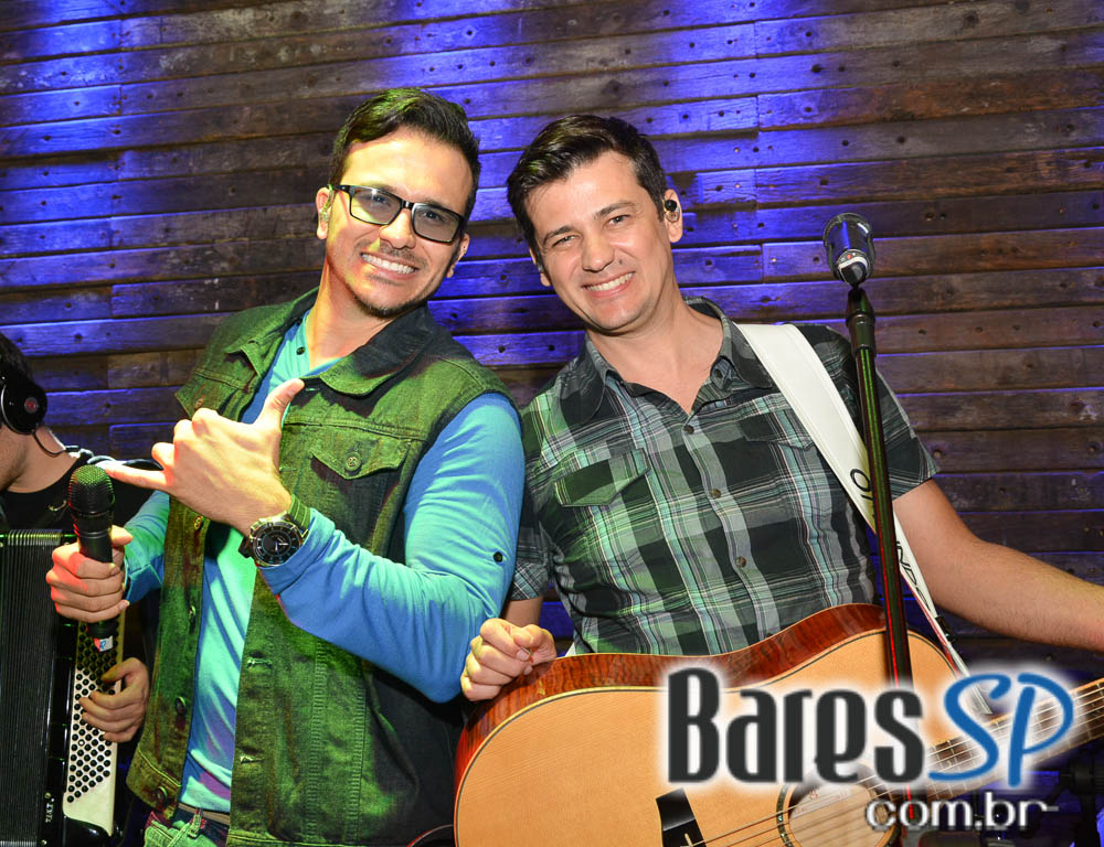 Lucyana Villar animou o happy hour do Quintal do Espeto na sexta Lucyana Villar animou o happy hour do Quintal do Espeto na sexta