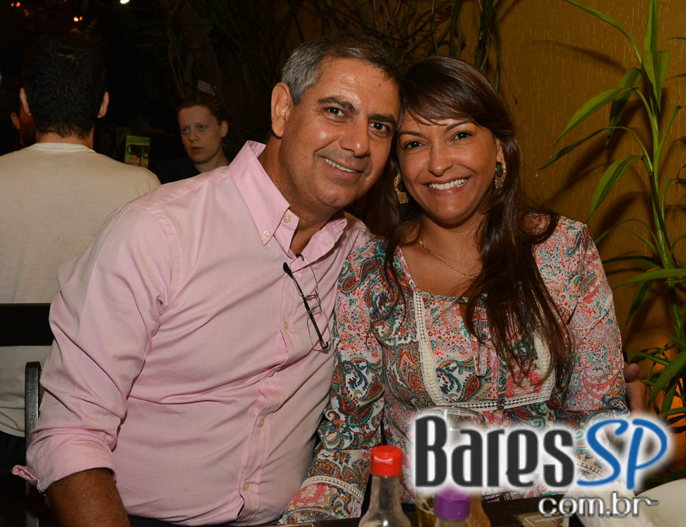 Lucyana Villar animou o happy hour do Quintal do Espeto na sexta Lucyana Villar animou o happy hour do Quintal do Espeto na sexta