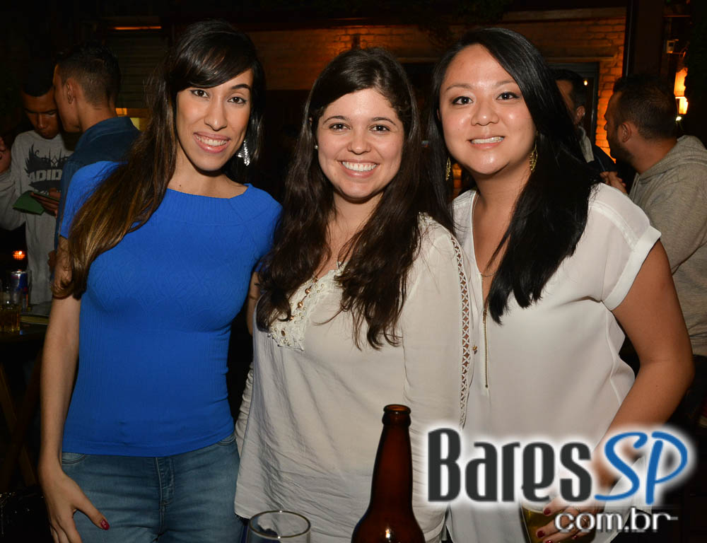 Lucyana Villar animou o happy hour do Quintal do Espeto na sexta Lucyana Villar animou o happy hour do Quintal do Espeto na sexta