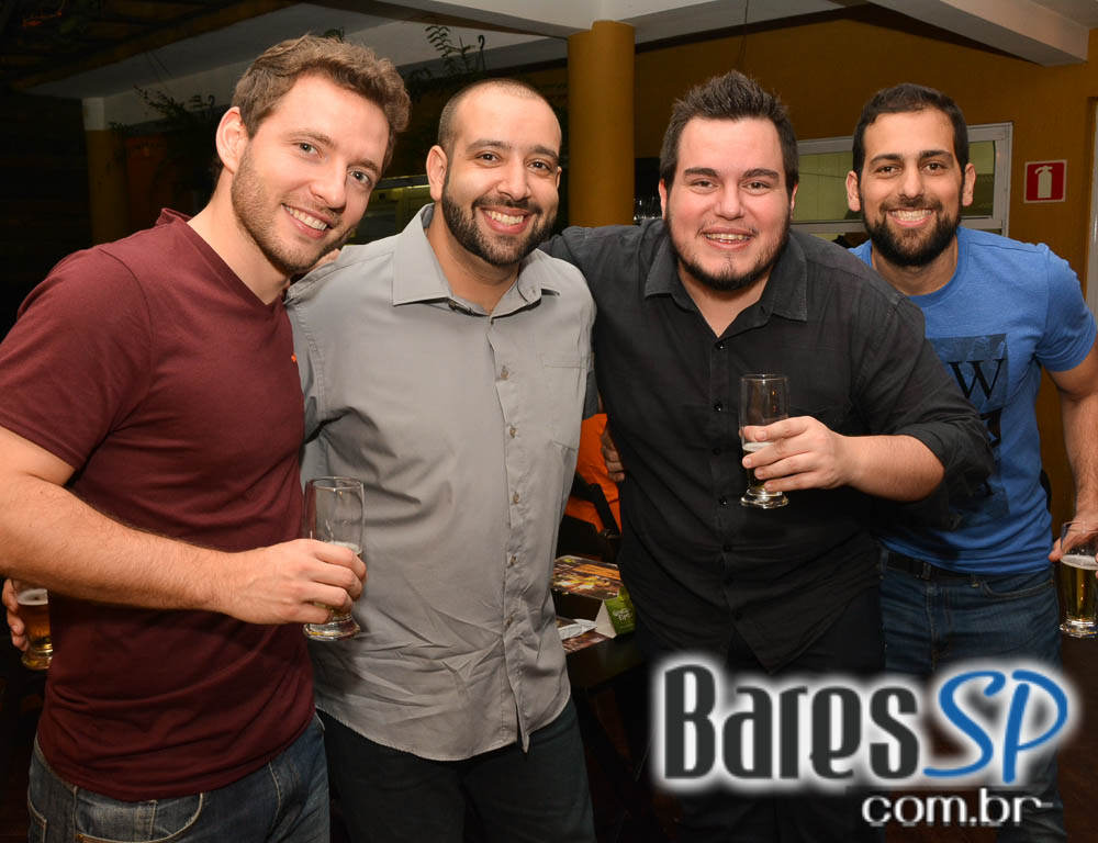 Lucyana Villar animou o happy hour do Quintal do Espeto na sexta Lucyana Villar animou o happy hour do Quintal do Espeto na sexta