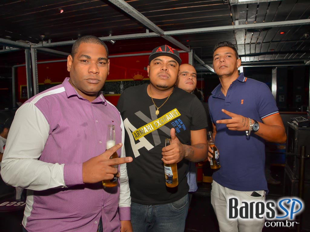 Disco Club recebeu o show de aniversário do Mr Catra com convidados especiais Disco Club recebeu o show de aniversário do Mr Catra com convidados especiais