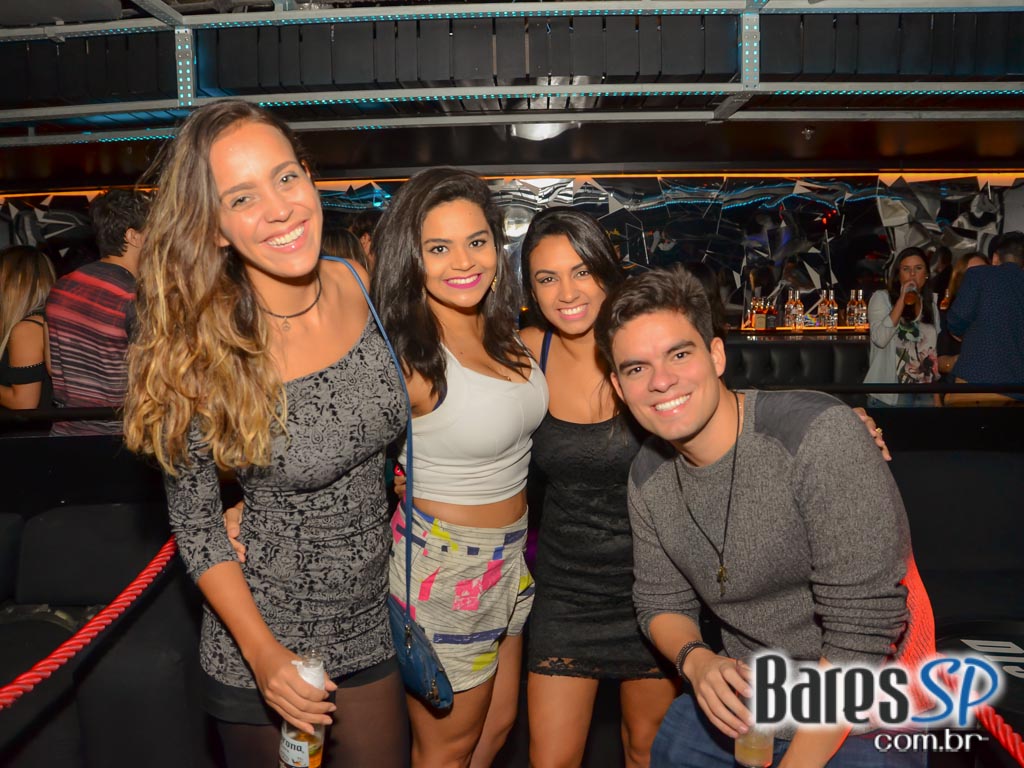 Disco Club recebeu o show de aniversário do Mr Catra com convidados especiais Disco Club recebeu o show de aniversário do Mr Catra com convidados especiais