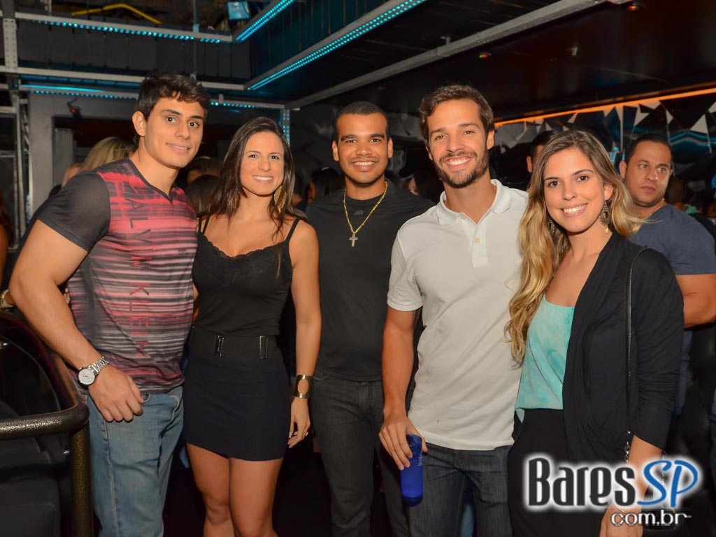 Disco Club recebeu o show de aniversário do Mr Catra com convidados especiais Disco Club recebeu o show de aniversário do Mr Catra com convidados especiais