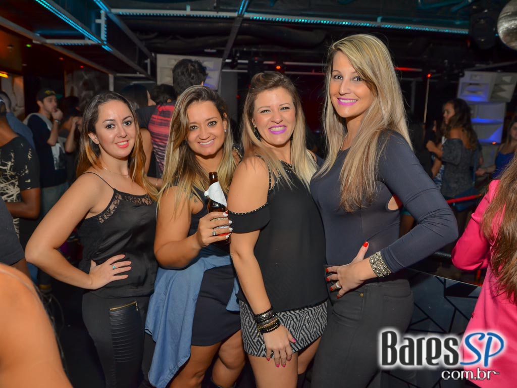 Disco Club recebeu o show de aniversário do Mr Catra com convidados especiais Disco Club recebeu o show de aniversário do Mr Catra com convidados especiais