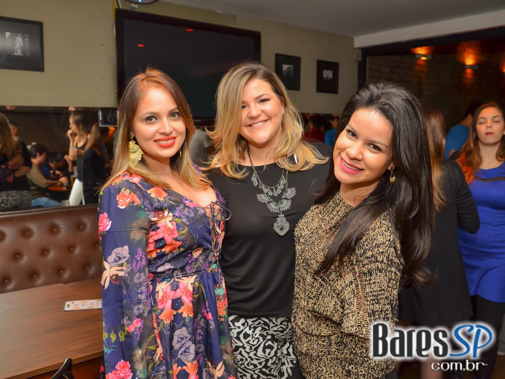 Sr Pitanga recebeu o show do Grupo Resenha & Samba na sexta Sr Pitanga recebeu o show do Grupo Resenha & Samba na sexta