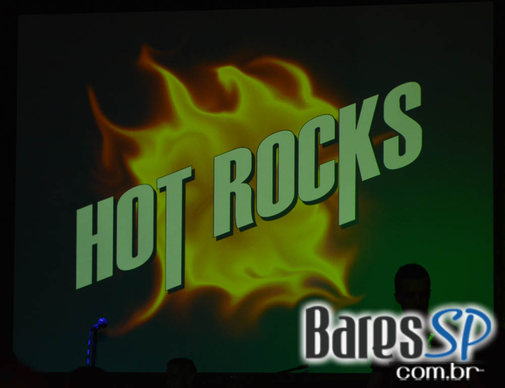 Banda Hot Rocks comandou a sexta-feira com muito rock no Ozzy Stage Bar Banda Hot Rocks comandou a sexta-feira com muito rock no Ozzy Stage Bar