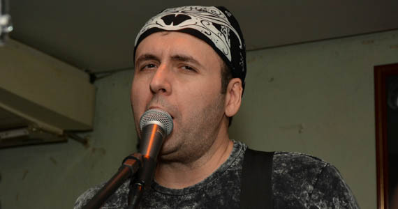 Banda Big Five agitou a noite com muito pop rock no palco do Capital da Villa