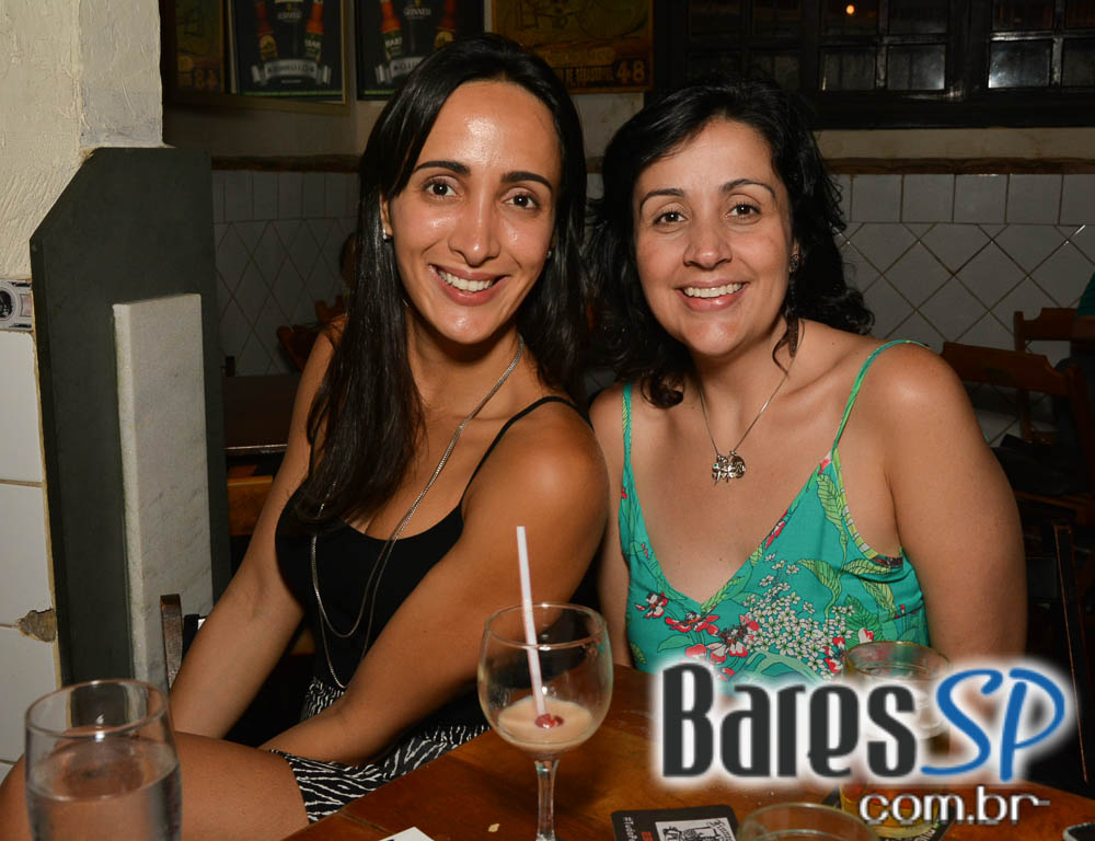 Banda Solo America Junk & Friends animou o Finnegans Pub no sábado a noite Banda Solo America Junk & Friends animou o Finnegans Pub no sábado a noite