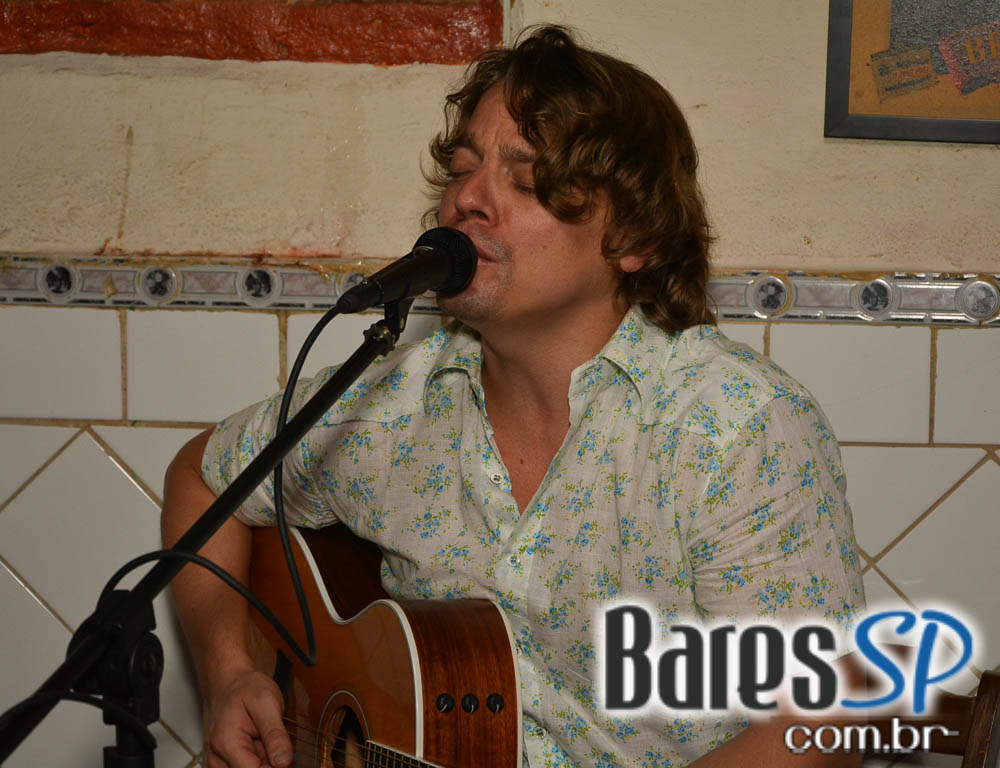 Banda Solo America Junk & Friends animou o Finnegans Pub no sábado a noite Banda Solo America Junk & Friends animou o Finnegans Pub no sábado a noite