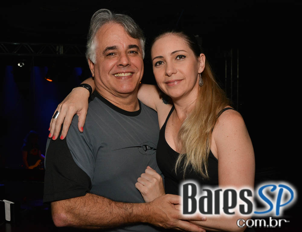 Bandas Bon Jovi New Jersey e The Cult Cover Electric Love animaram o Blackmore Bandas Bon Jovi New Jersey e The Cult Cover Electric Love animaram o Blackmore