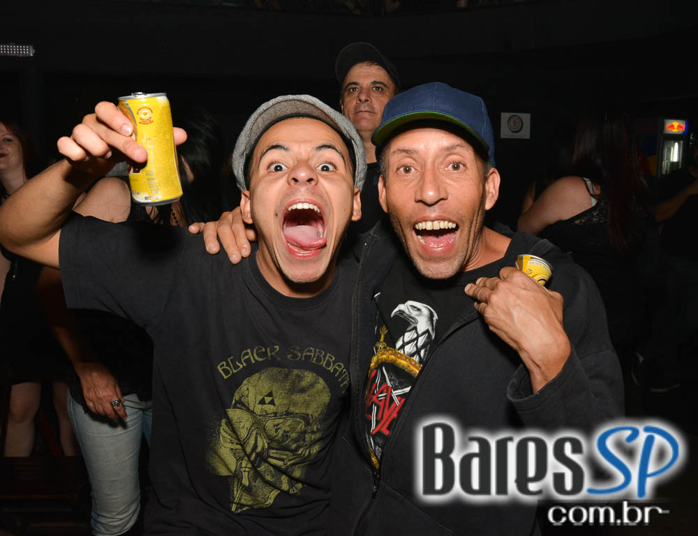 Bandas Bon Jovi New Jersey e The Cult Cover Electric Love animaram o Blackmore Bandas Bon Jovi New Jersey e The Cult Cover Electric Love animaram o Blackmore