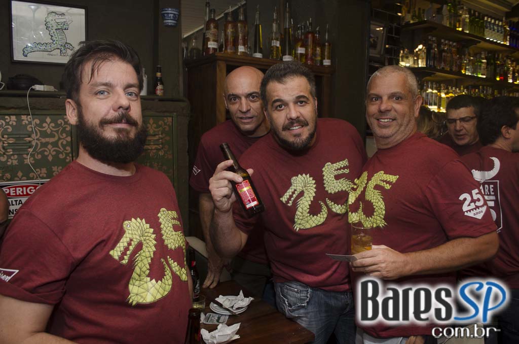 Jacaré Grill comemora 25 anos com atrações especiais na terça Jacaré Grill comemora 25 anos com atrações especiais na terça