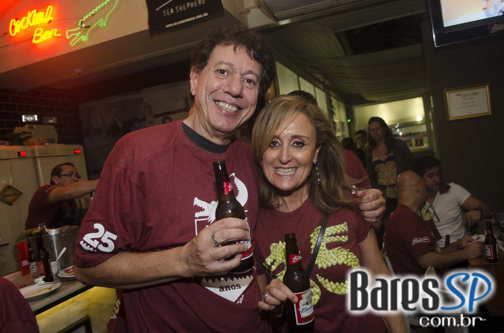 Jacaré Grill comemora 25 anos com atrações especiais na terça Jacaré Grill comemora 25 anos com atrações especiais na terça