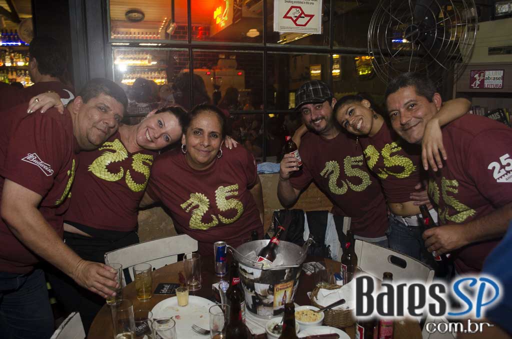 Jacaré Grill comemora 25 anos com atrações especiais na terça Jacaré Grill comemora 25 anos com atrações especiais na terça