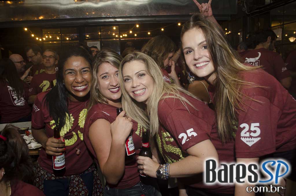 Jacaré Grill comemora 25 anos com atrações especiais na terça Jacaré Grill comemora 25 anos com atrações especiais na terça
