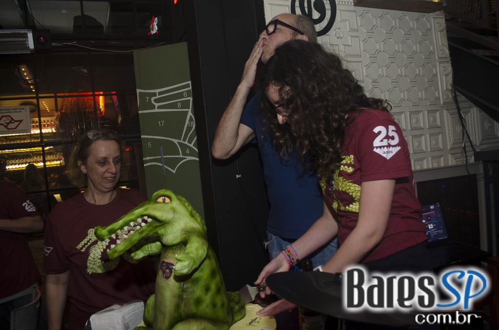 Jacaré Grill comemora 25 anos com atrações especiais na terça Jacaré Grill comemora 25 anos com atrações especiais na terça