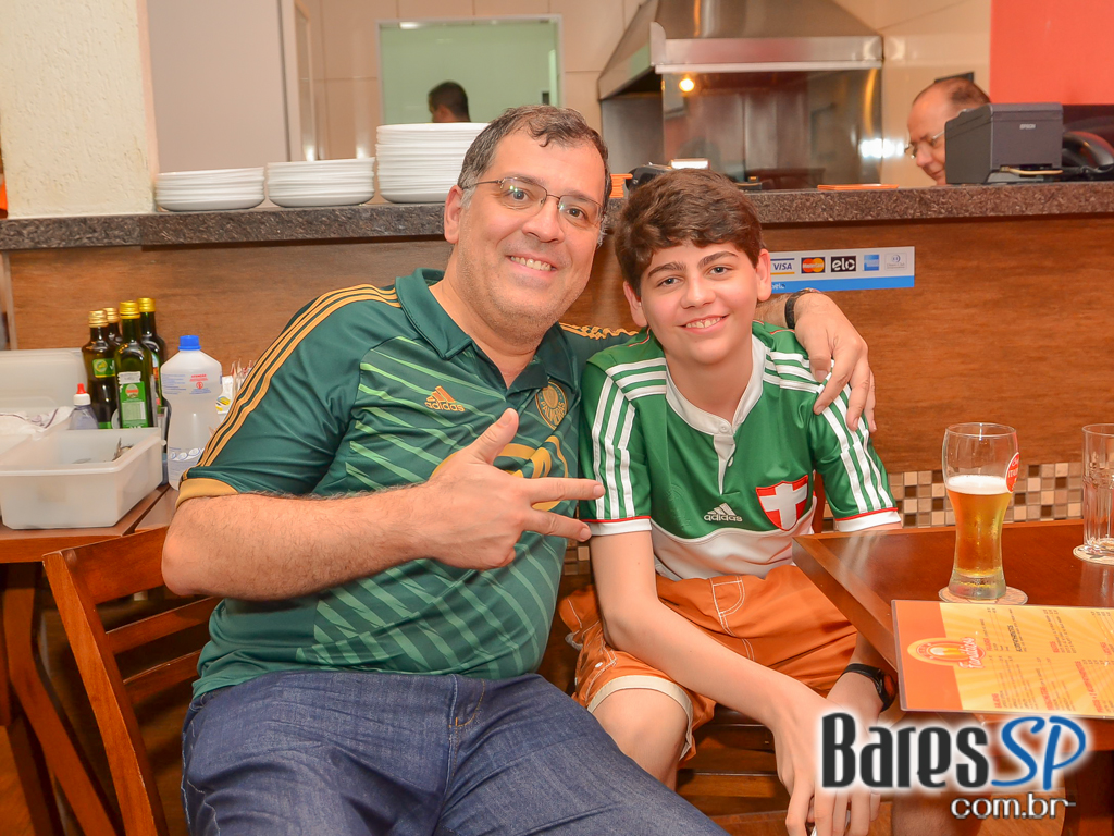 Fanáticos Bar & Grill transmitiu o jogo da Copa do Brasil entre Santos x Palmeiras Fanáticos Bar & Grill transmitiu o jogo da Copa do Brasil entre Santos x Palmeiras
