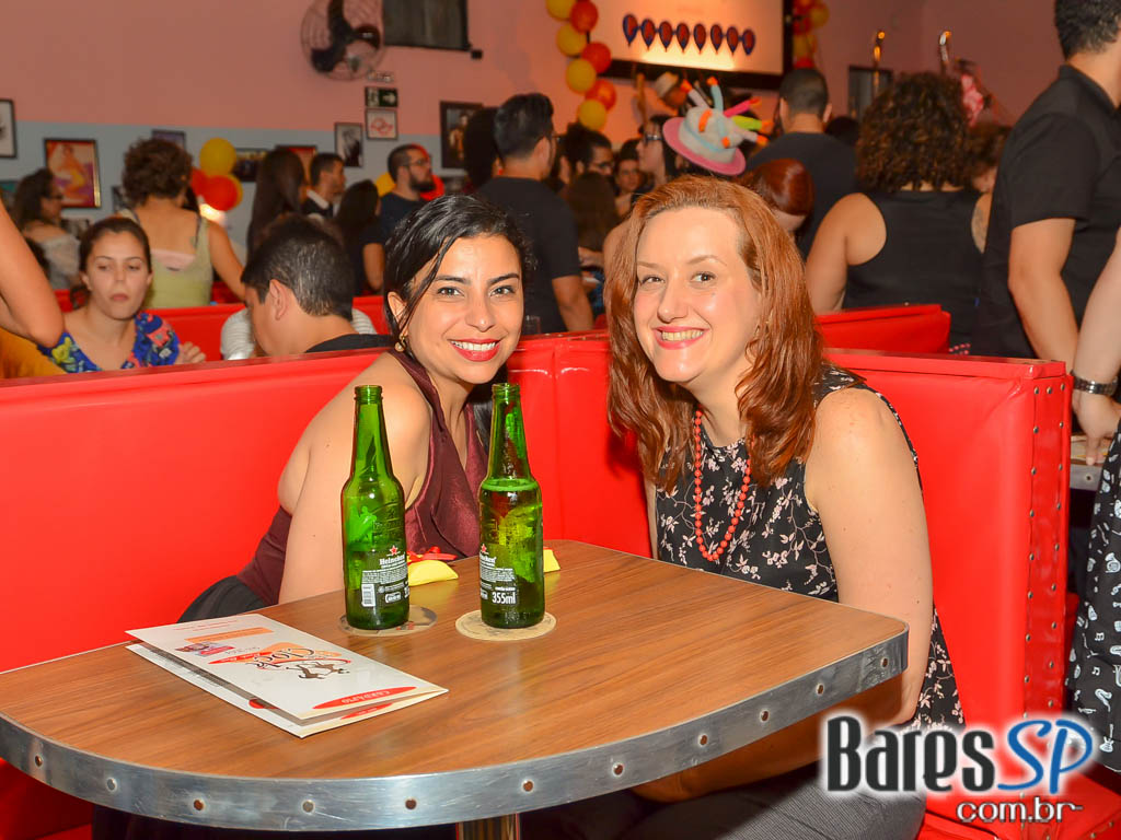 The Clock Rock Bar comemorou aniversário de 11 anos com atrações especiais The Clock Rock Bar comemorou aniversário de 11 anos com atrações especiais