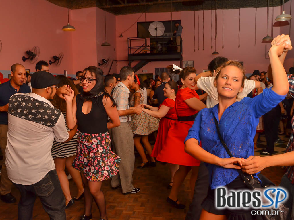 The Clock Rock Bar comemorou aniversário de 11 anos com atrações especiais The Clock Rock Bar comemorou aniversário de 11 anos com atrações especiais