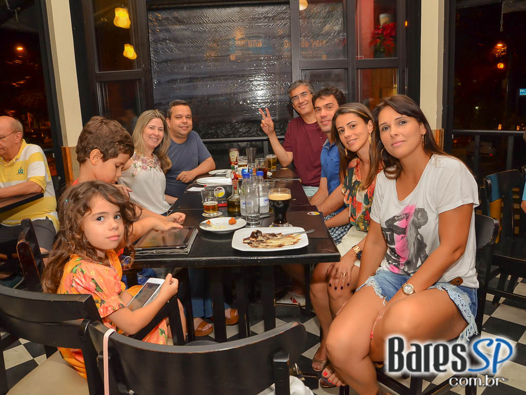 Bar Desembargador ofereceu ampla carta de drinks e diferentes petiscos Bar Desembargador ofereceu ampla carta de drinks e diferentes petiscos