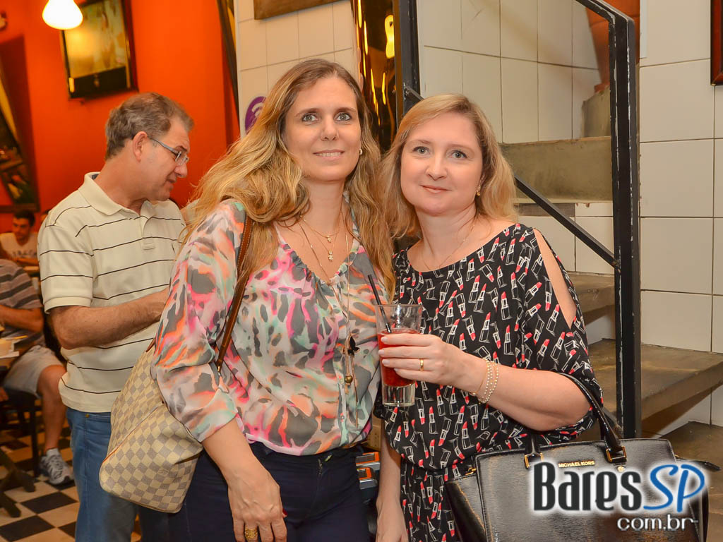 Bar Desembargador ofereceu ampla carta de drinks e diferentes petiscos Bar Desembargador ofereceu ampla carta de drinks e diferentes petiscos