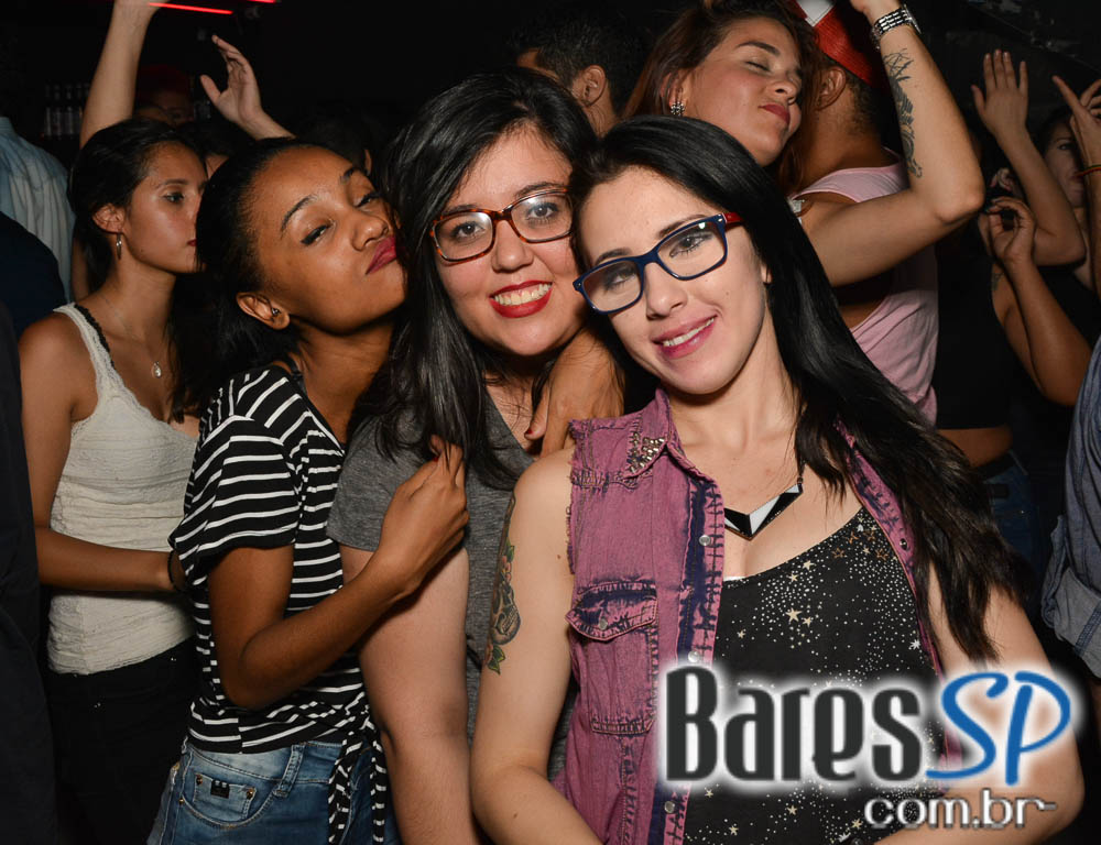 Anexo B embalou a noite de sábado com a edição da Festa Nêga Anexo B embalou a noite de sábado com a edição da Festa Nêga