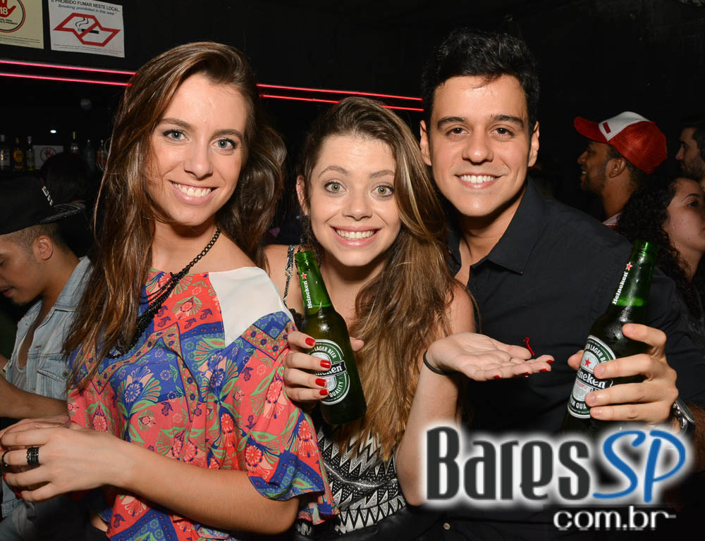 Anexo B embalou a noite de sábado com a edição da Festa Nêga Anexo B embalou a noite de sábado com a edição da Festa Nêga