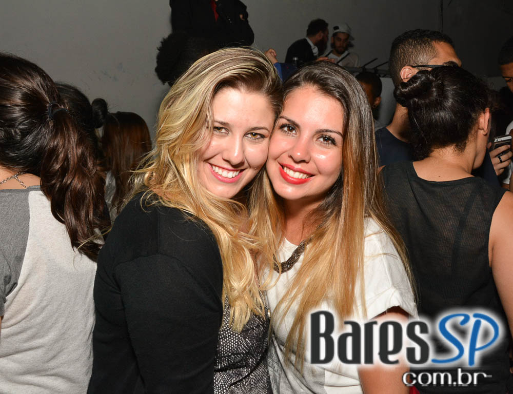 Anexo B embalou a noite de sábado com a edição da Festa Nêga Anexo B embalou a noite de sábado com a edição da Festa Nêga