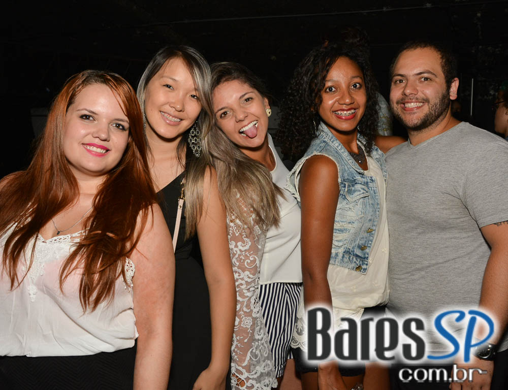 Anexo B embalou a noite de sábado com a edição da Festa Nêga Anexo B embalou a noite de sábado com a edição da Festa Nêga