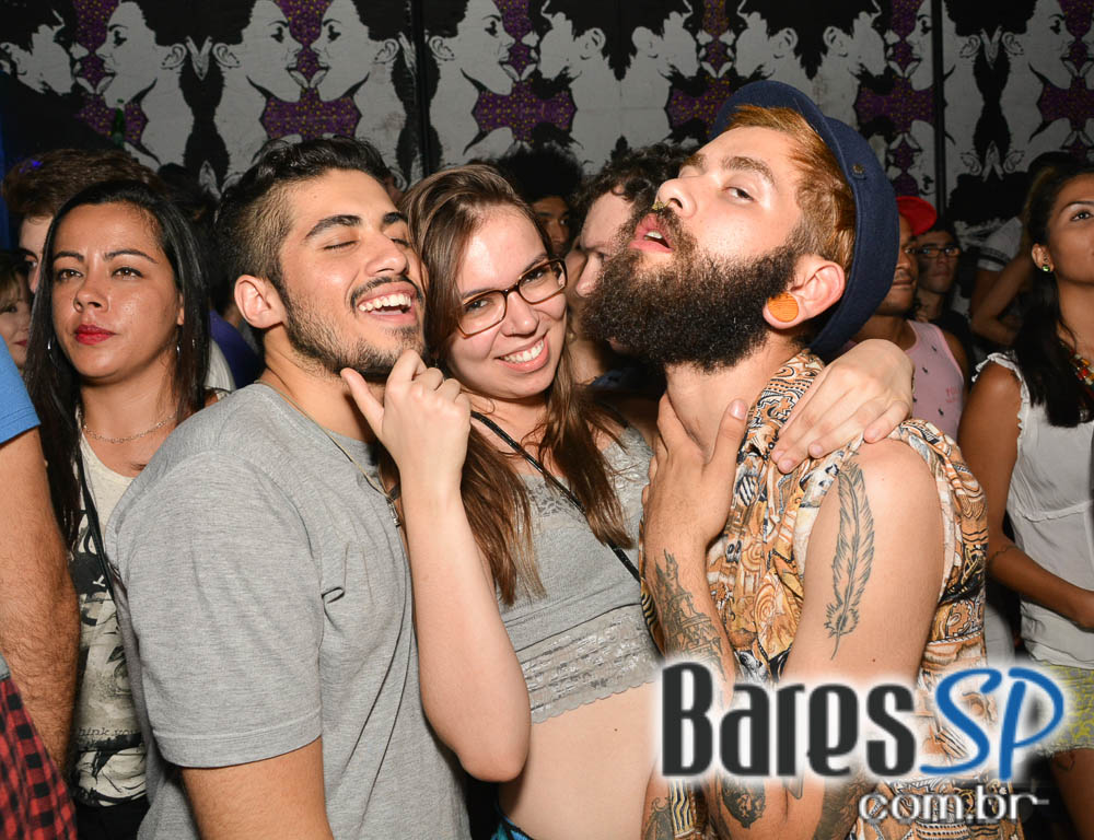 Anexo B embalou a noite de sábado com a edição da Festa Nêga Anexo B embalou a noite de sábado com a edição da Festa Nêga