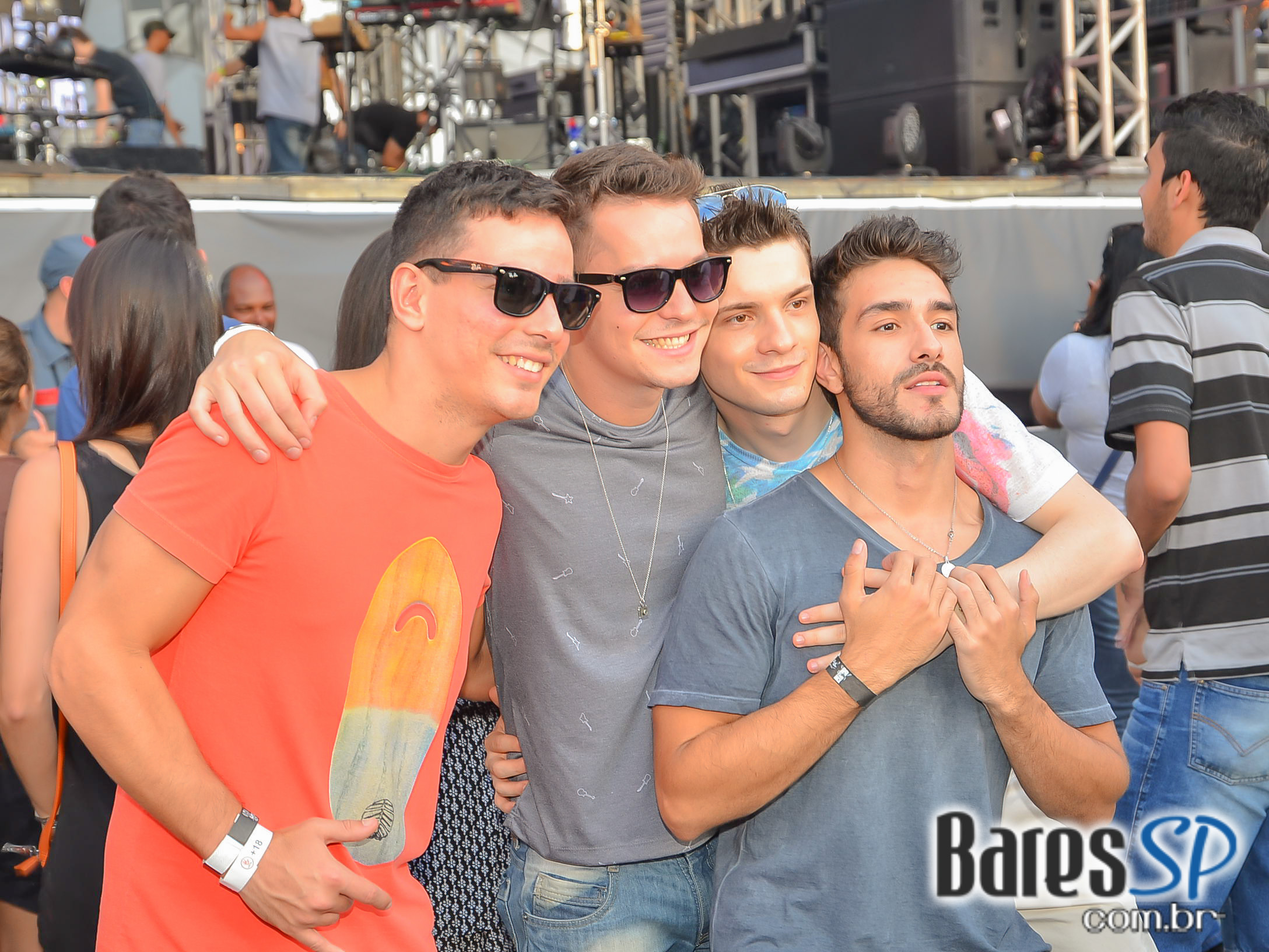 89FM reuniu Paralamas, Titãs, Pitty, Raimundos, CPM22 e mais em show para celebrar seus 30 anos na Arena Anhembi 89FM reuniu Paralamas, Titãs, Pitty, Raimundos, CPM22 e mais em show para celebrar seus 30 anos na Arena Anhembi