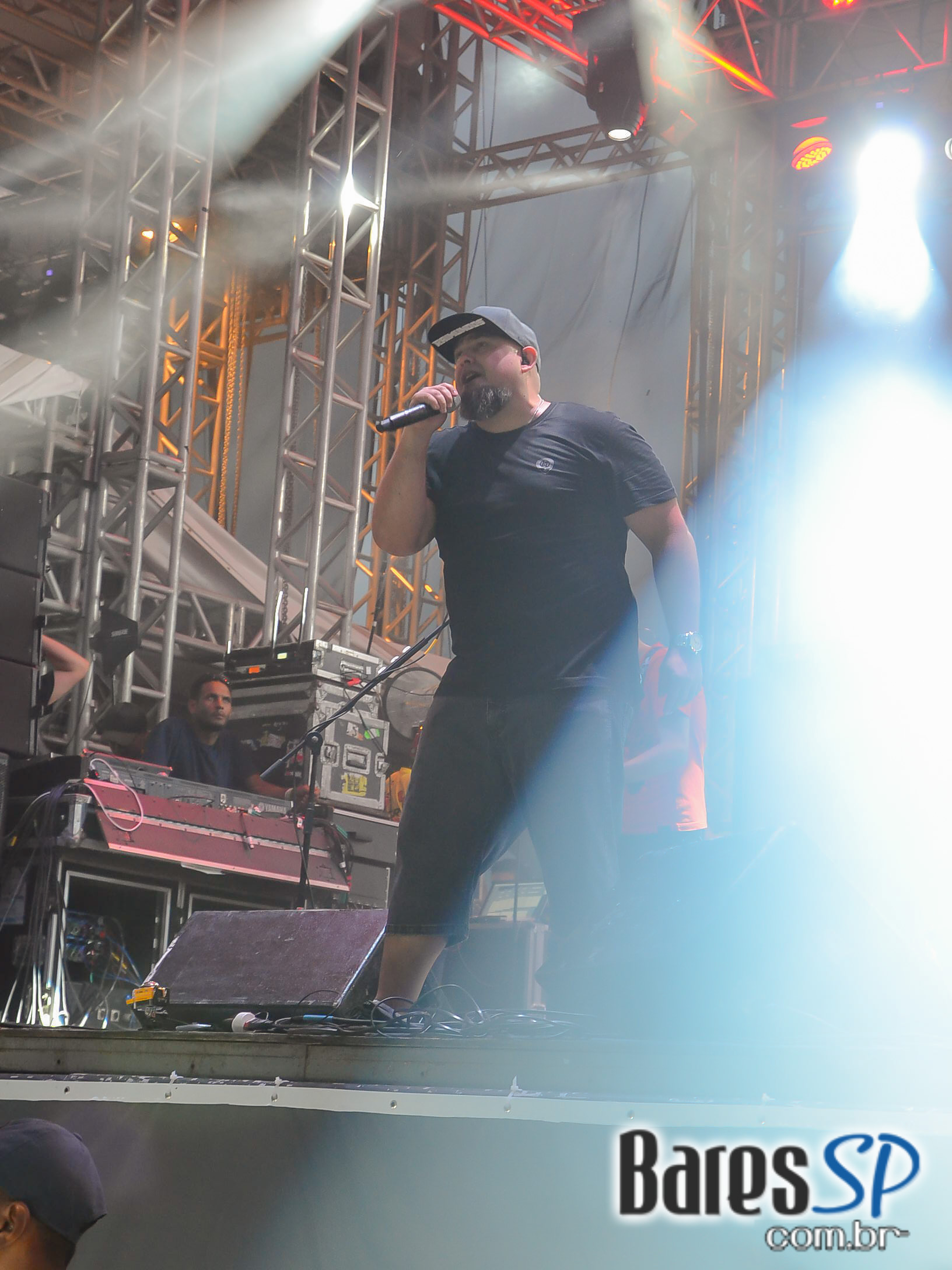 89FM reuniu Paralamas, Titãs, Pitty, Raimundos, CPM22 e mais em show para celebrar seus 30 anos na Arena Anhembi 89FM reuniu Paralamas, Titãs, Pitty, Raimundos, CPM22 e mais em show para celebrar seus 30 anos na Arena Anhembi