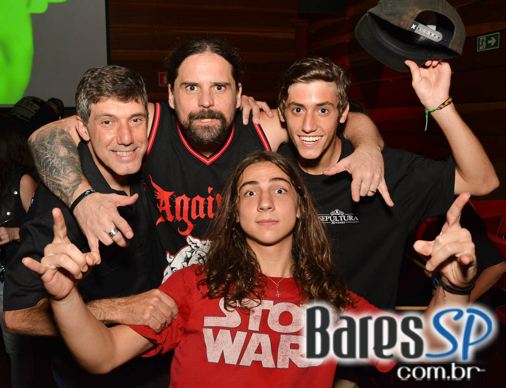 Andreas Kisser - Sepultura se apresentou no palco do Ozzy Stage Bar Andreas Kisser - Sepultura se apresentou no palco do Ozzy Stage Bar