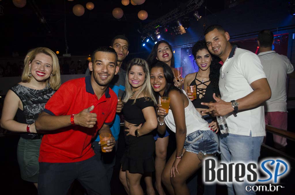 Carioca Club recebeu show do Grupo Turma do Pagode e convidados Carioca Club recebeu show do Grupo Turma do Pagode e convidados