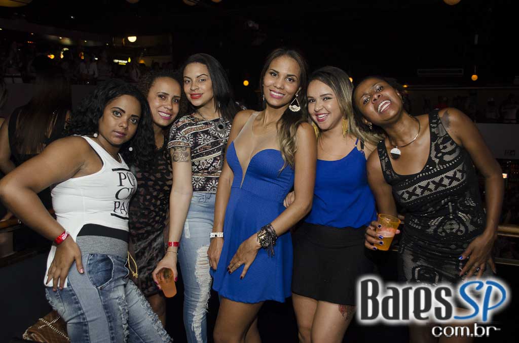 Carioca Club recebeu show do Grupo Turma do Pagode e convidados Carioca Club recebeu show do Grupo Turma do Pagode e convidados