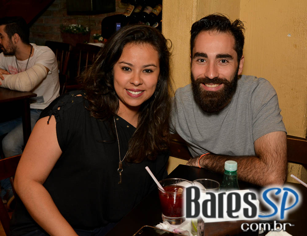 Happy hour divertido e animado agitou o Paralelo 12:27 da Vila Mariana Happy hour divertido e animado agitou o Paralelo 12:27 da Vila Mariana