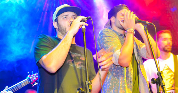 Cantor Keko Pires animou a noite do B Music Bar na quarta