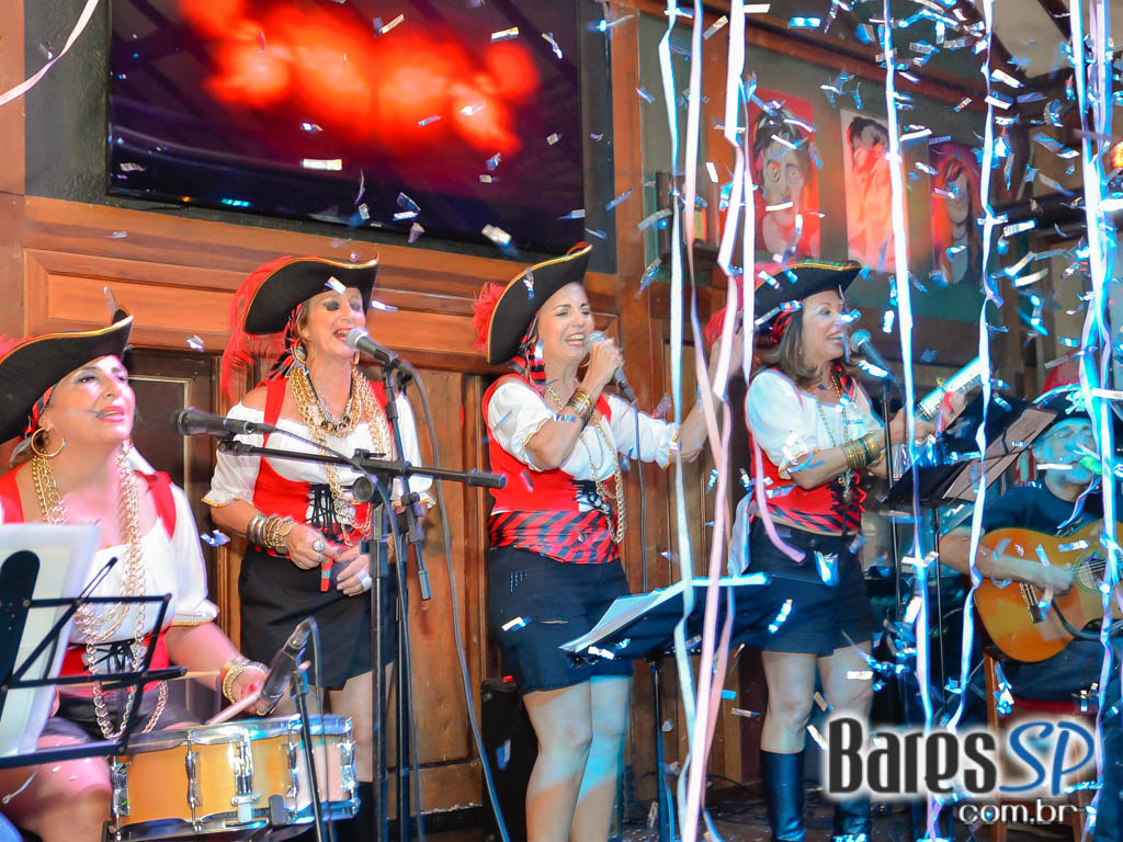 Bando da Rua comandou a noite com Marchinhas de Carnaval no Ton Ton Jazz Bando da Rua comandou a noite com Marchinhas de Carnaval no Ton Ton Jazz