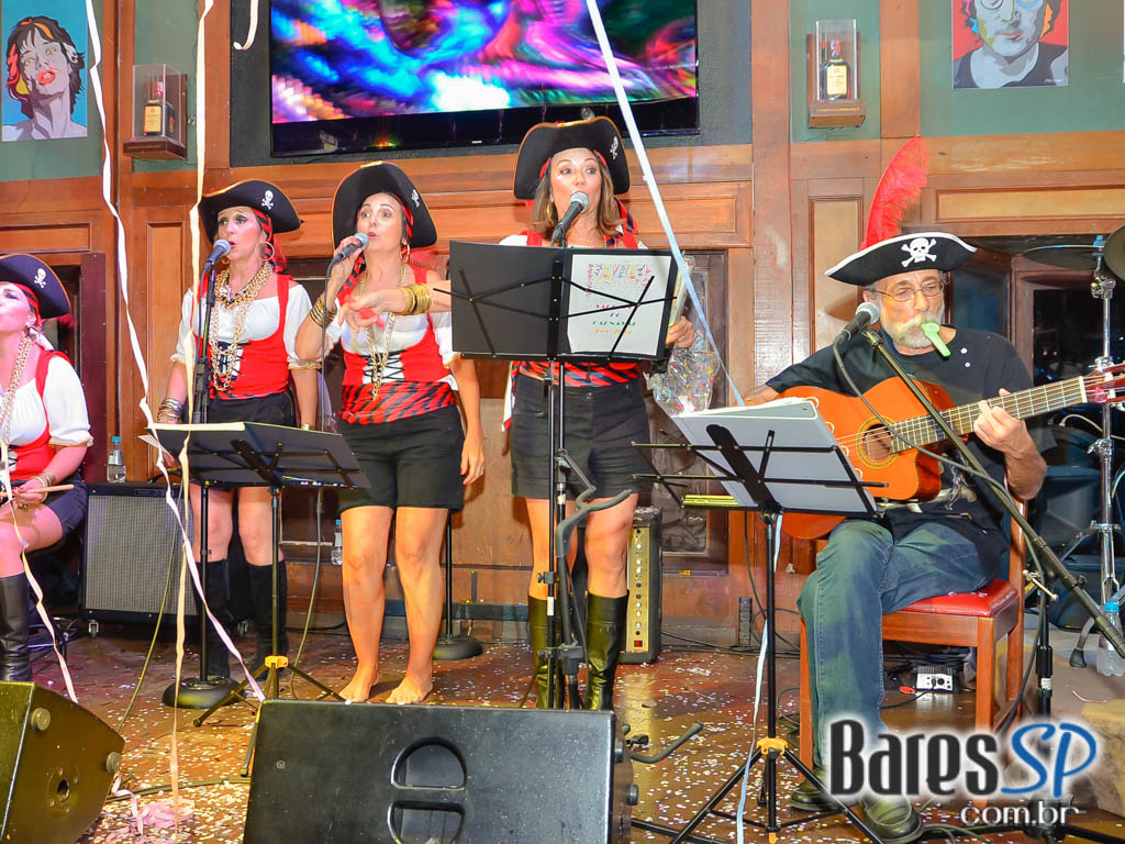 Bando da Rua comandou a noite com Marchinhas de Carnaval no Ton Ton Jazz Bando da Rua comandou a noite com Marchinhas de Carnaval no Ton Ton Jazz