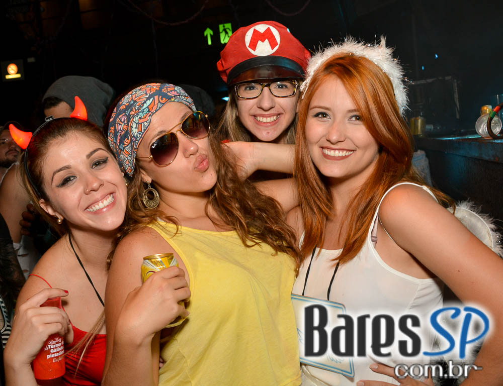 Pilantragi Básica - Baile Tropical Carnavalesco com blocos na Audio Club Pilantragi Básica - Baile Tropical Carnavalesco com blocos na Audio Club