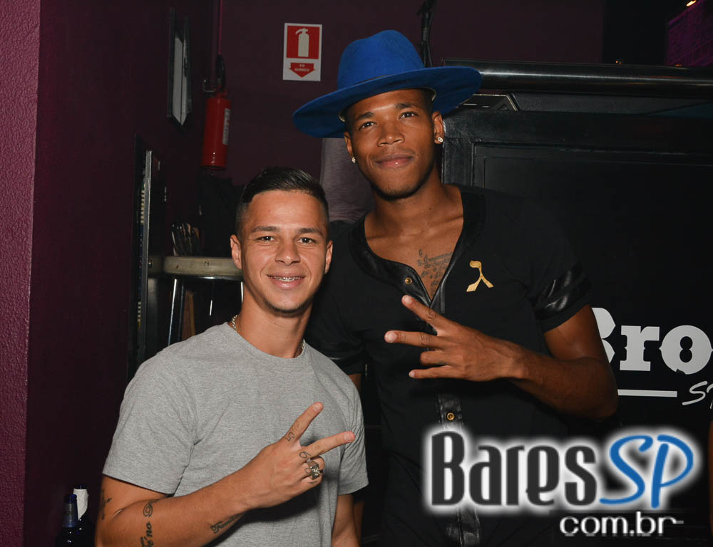 Turma do Pagode abriu Temporada de Verão com shows no palco da Brooks SP Turma do Pagode abriu Temporada de Verão com shows no palco da Brooks SP