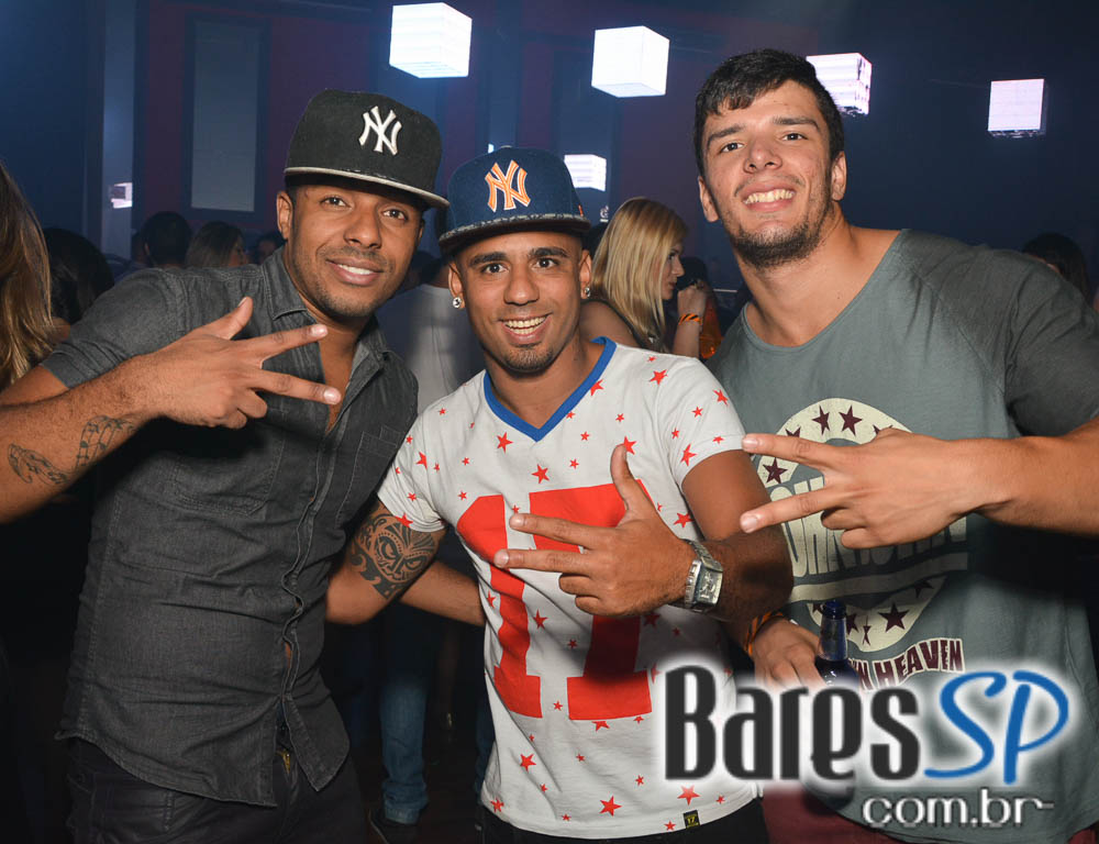 Turma do Pagode abriu Temporada de Verão com shows no palco da Brooks SP Turma do Pagode abriu Temporada de Verão com shows no palco da Brooks SP