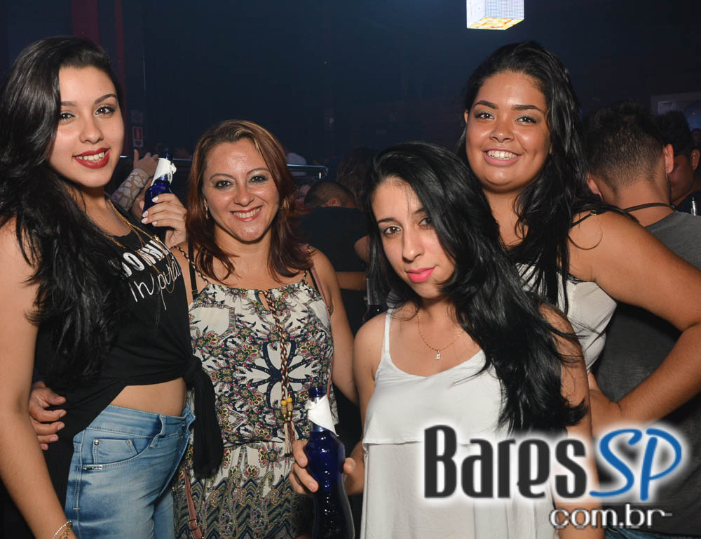 Turma do Pagode abriu Temporada de Verão com shows no palco da Brooks SP Turma do Pagode abriu Temporada de Verão com shows no palco da Brooks SP