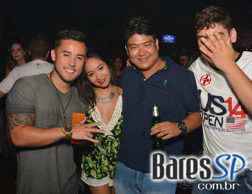 Turma do Pagode abriu Temporada de Verão com shows no palco da Brooks SP Turma do Pagode abriu Temporada de Verão com shows no palco da Brooks SP