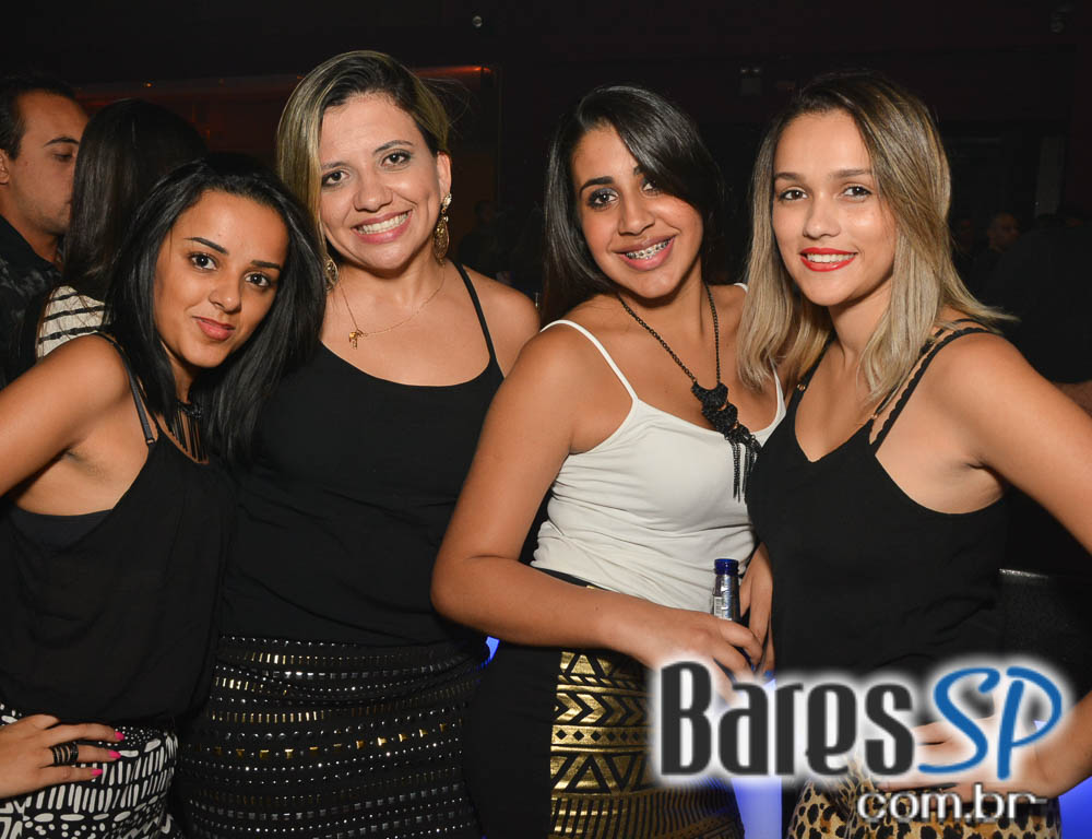 Turma do Pagode abriu Temporada de Verão com shows no palco da Brooks SP Turma do Pagode abriu Temporada de Verão com shows no palco da Brooks SP