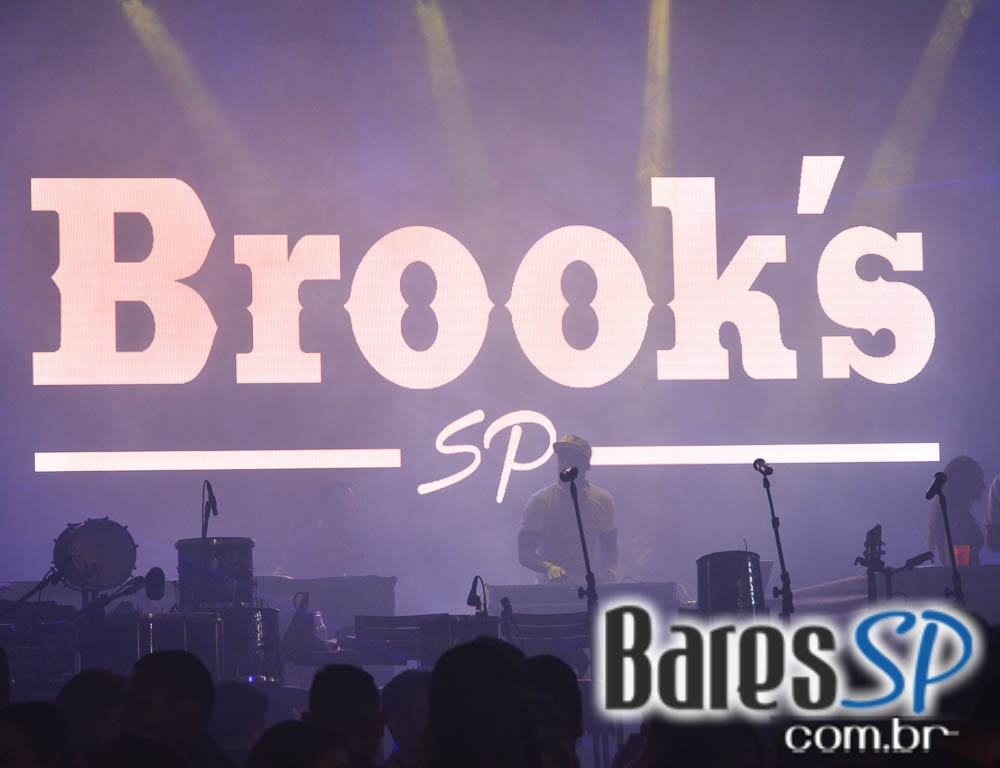 Turma do Pagode abriu Temporada de Verão com shows no palco da Brooks SP Turma do Pagode abriu Temporada de Verão com shows no palco da Brooks SP