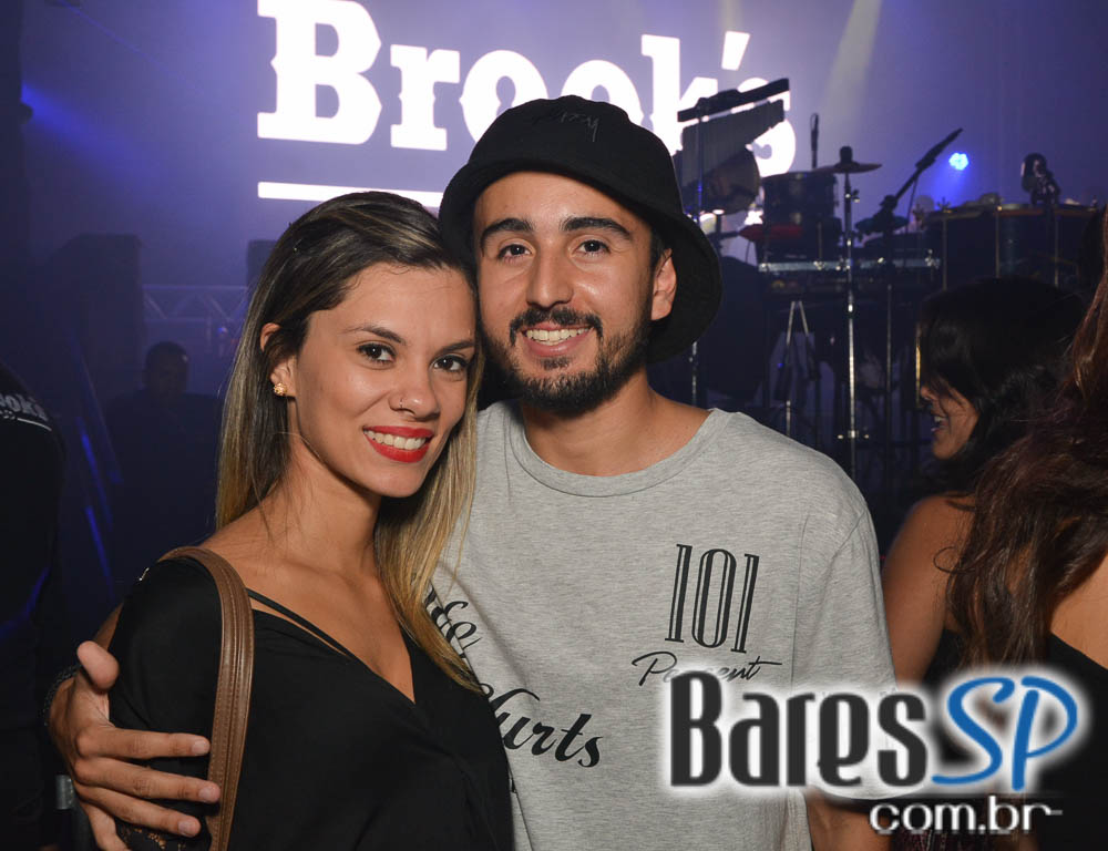 Turma do Pagode abriu Temporada de Verão com shows no palco da Brooks SP Turma do Pagode abriu Temporada de Verão com shows no palco da Brooks SP
