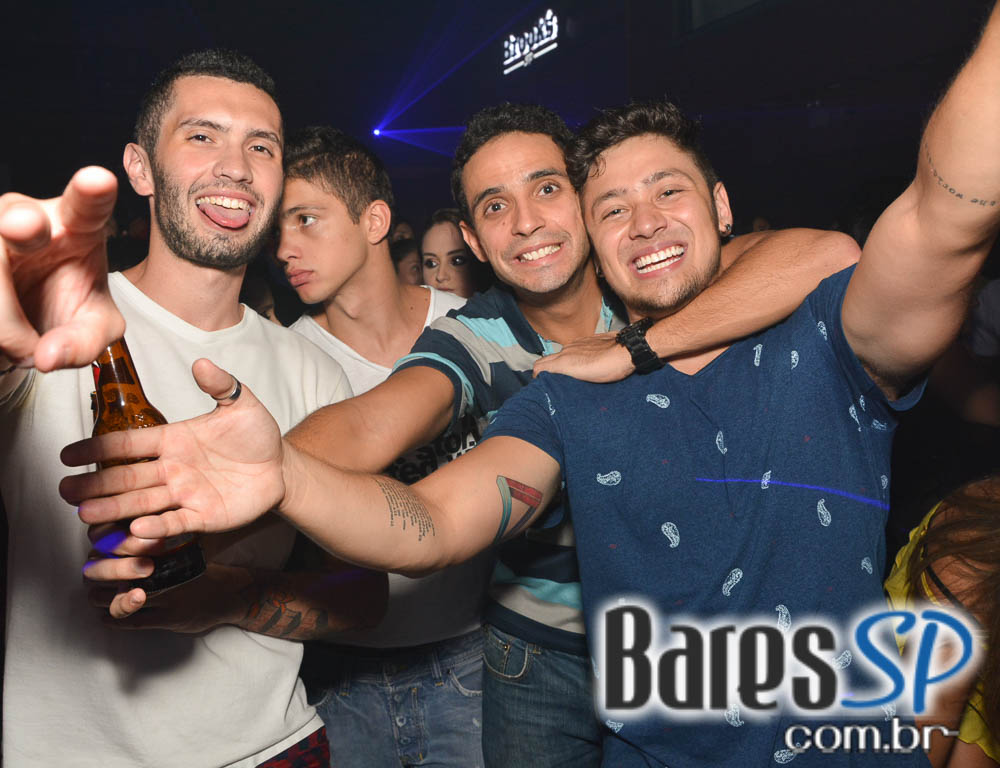 Turma do Pagode abriu Temporada de Verão com shows no palco da Brooks SP Turma do Pagode abriu Temporada de Verão com shows no palco da Brooks SP